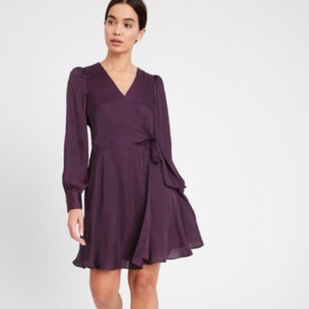 NWT lined deep purple Banana Republic wrap dress